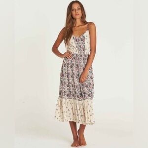 Billabong Meadow Dew Midi Dress 👗 Size Small